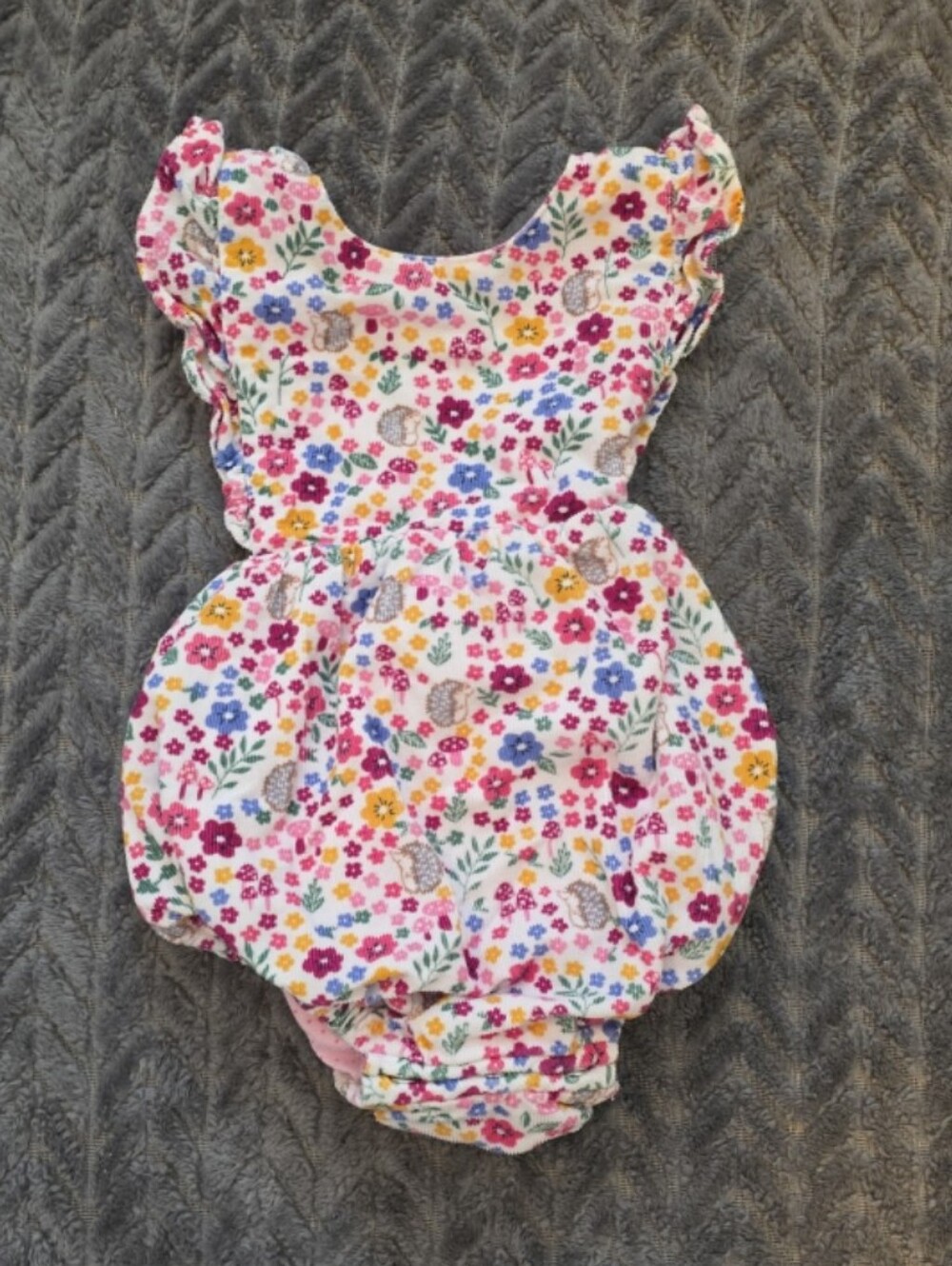 Jojo Maman Bebe 0-3 Hedgehog Mushroom European Floral Romper - Pink Floral